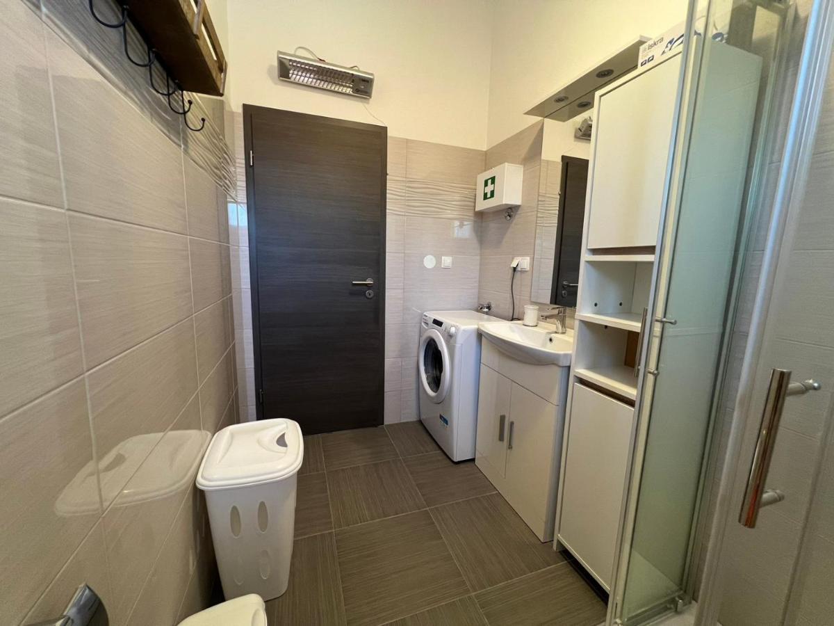Apartman Lorena Lakmartin Extérieur photo